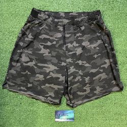 Lululemon pace breaker black camo shorts