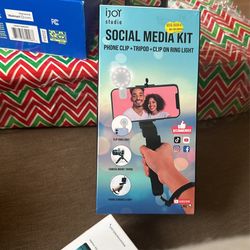 Social Media Kit