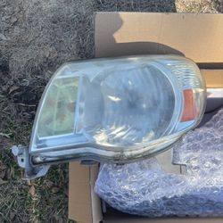 Factory 2011 Tacoma Headlights 