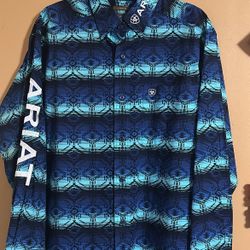 Ariat Loose Fit Dressing Shirt 