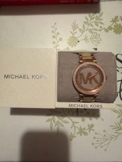Michael Kors rose gold￼
