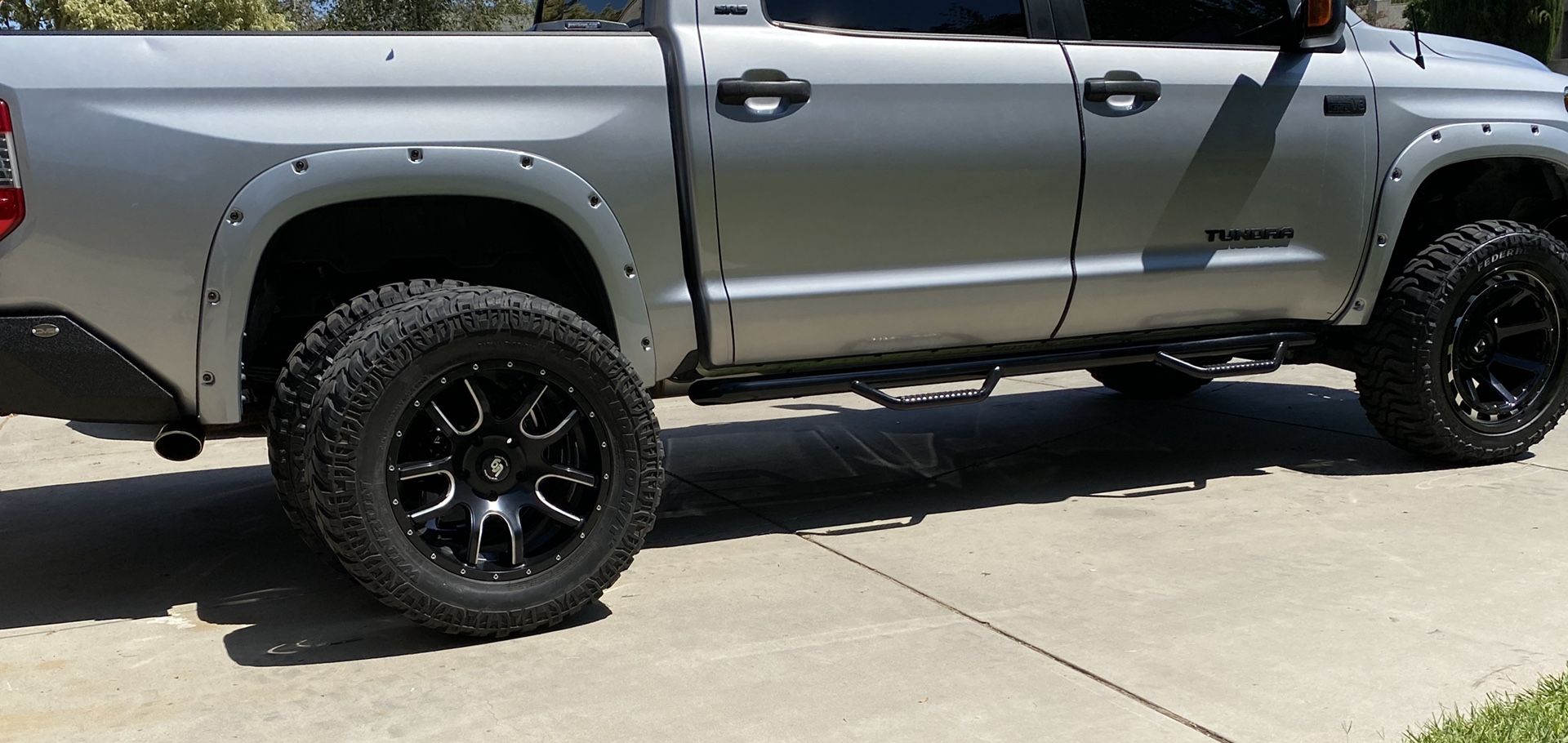 35” rims and tires off of 2014 Tundra