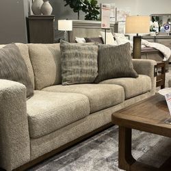Parklynn Sofa$10 Down Payment And Financing Available