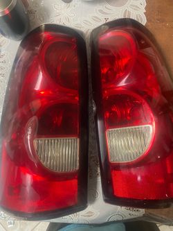 Chevrolet Silverado 99-07 Tail light
