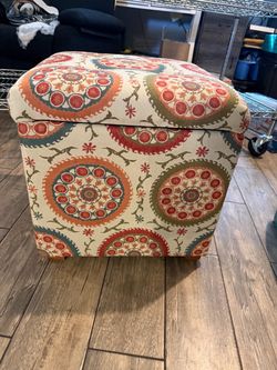 Upholstered Storage Ottoman with Medallion Print