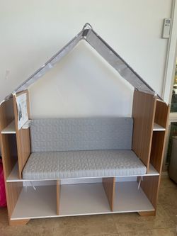 KidKraft Little Dreamer Deluxe Reading Nook