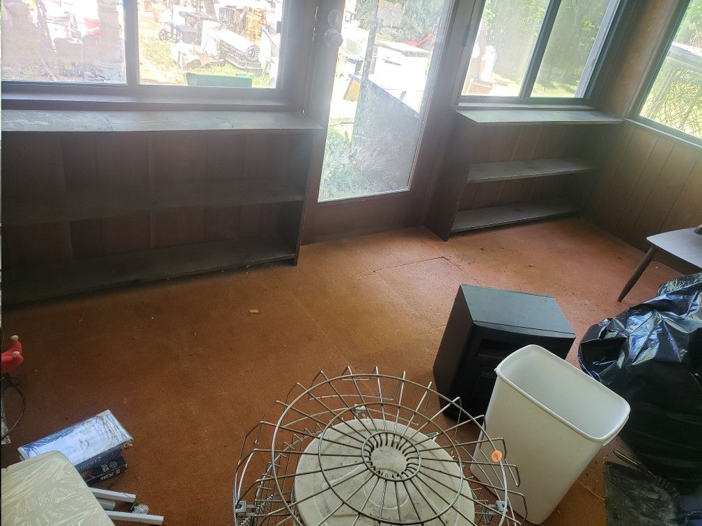 2 long bookshelves and 1 big tall one. Pickup in spartanburg Measurements of long bookshelves 4ft 1inch length by 26 1/2 inch tall. Other one is 3ft 1