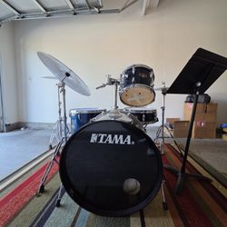 Tama Imperialstar IE52C 5-Piece Drum Set