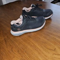 Women's Timberland STEEL TOE SHOES SIZE 7