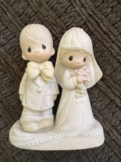 Precious Moments Figurine 