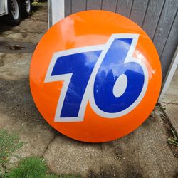 Union 76 gas station sign