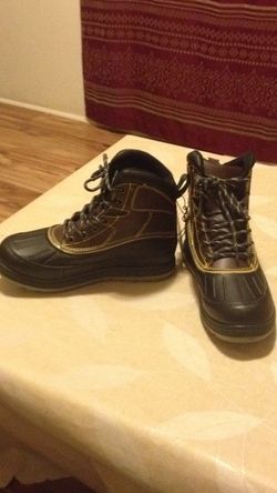 Boots size 4 new new