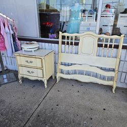 French Provincial Twin W/bedside Dresser (With Rails)