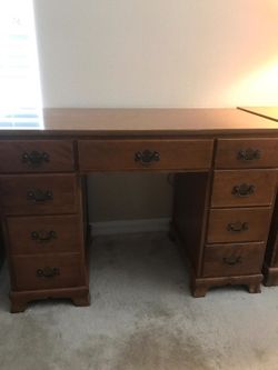 Vintage 1960s Ethan Allen student desk
