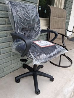 New rolling chair