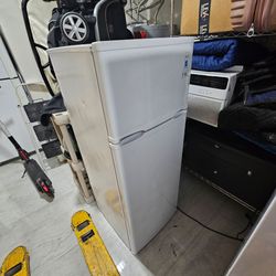 Mini fridge