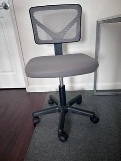 Kid desk and chair