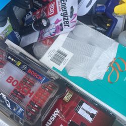 SELLING EVERYTHING EVERYTHING 