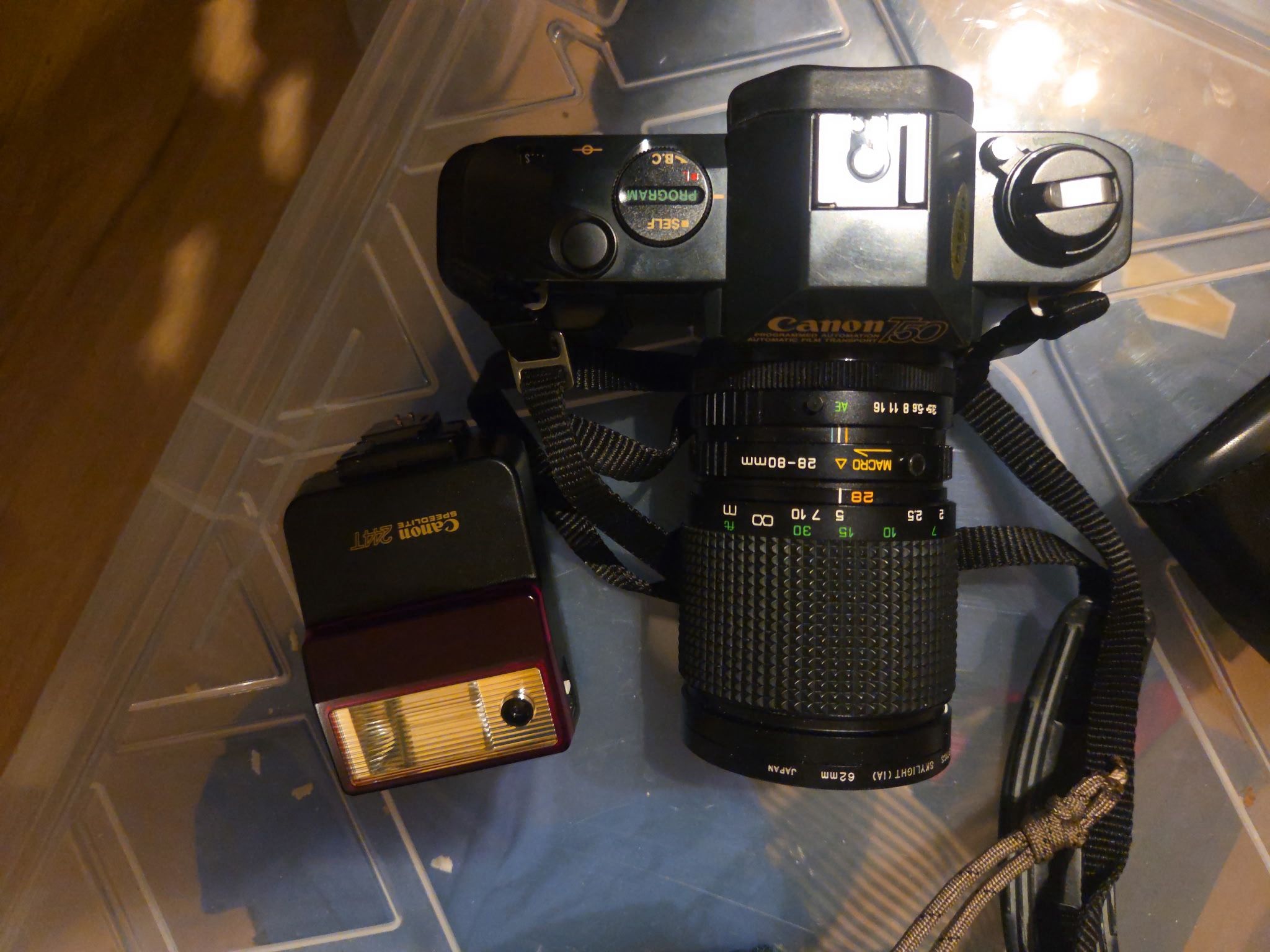 Canon T50 35mm Film SLR with 28–80mm Macro Zoom Lens – Tested / Good Condition