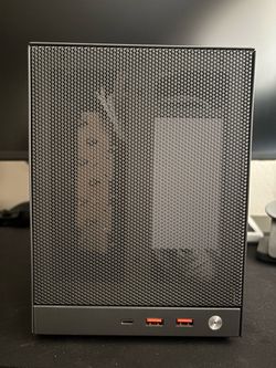 Mini ITX Gaming PC – RX 7900 XTX / Ryzen 7 9700X / 32GB DDR5 / 2TB