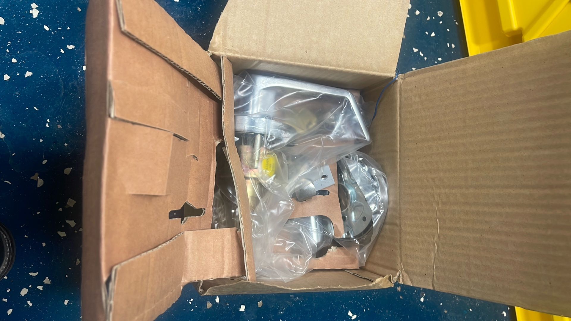 Brand New Falcon W511P DAN 626 Entry/Office Door Lock - Satin Chrome