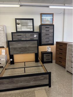 New Ashley Furniture queen bedroom group