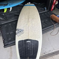 Aristotle 5’10” White Surfboard