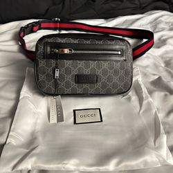 Gucci GG Canvas Pochette for Sale in Rockville, MD - OfferUp