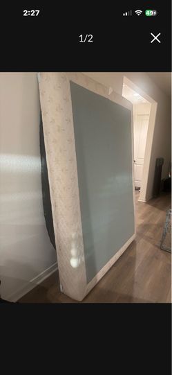 Free queen boxspring