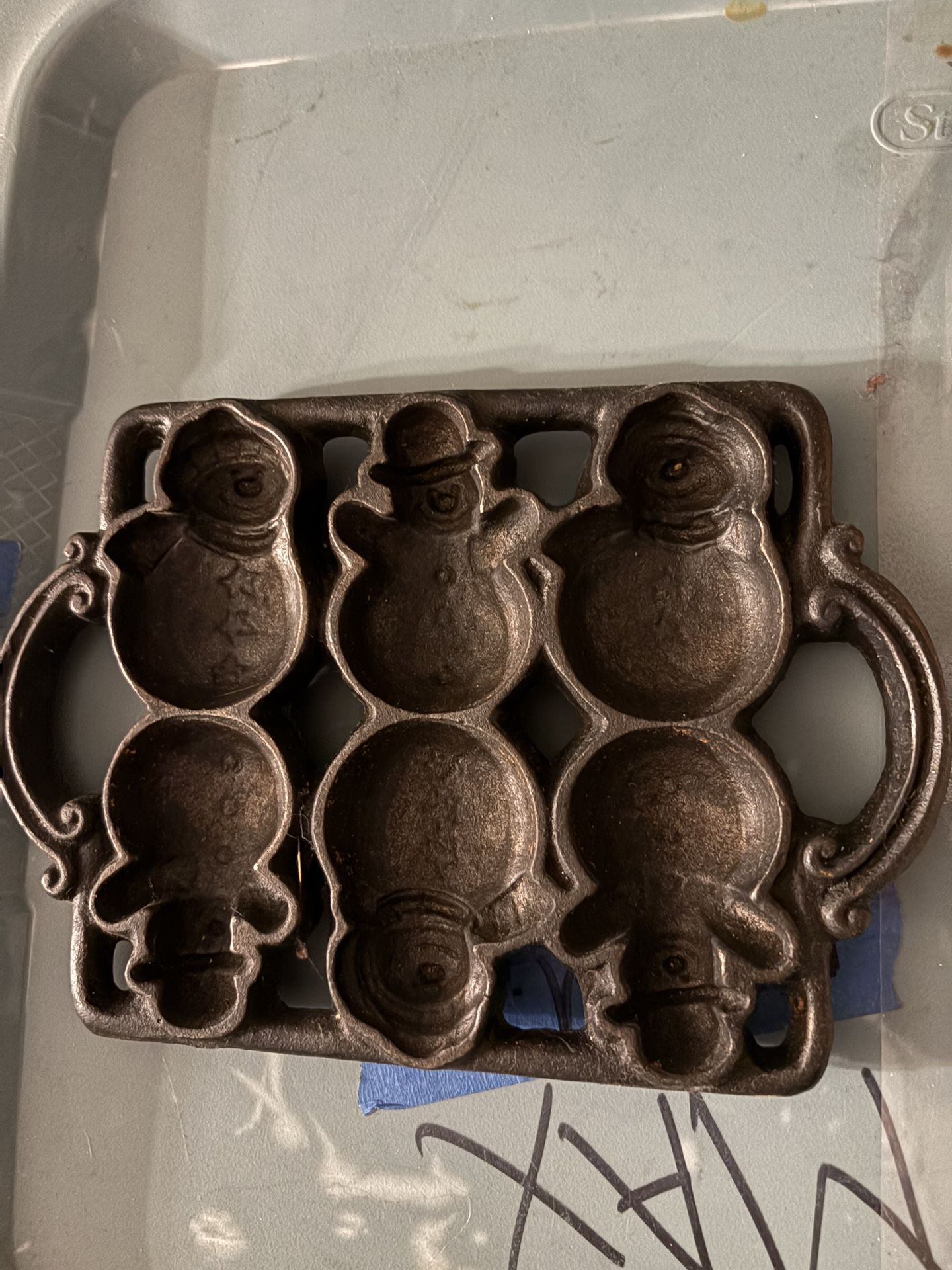 Vintage Cast Iron Snowmen Mini Muffin/ Cake Recipe Pans