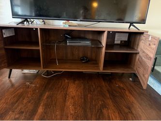 Entertainment stand