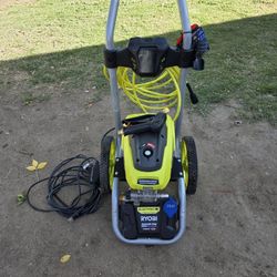 Hidrolavadora eléctrica con cable de agua fría RYOBI de 2700 PSI y 1,1 GPM