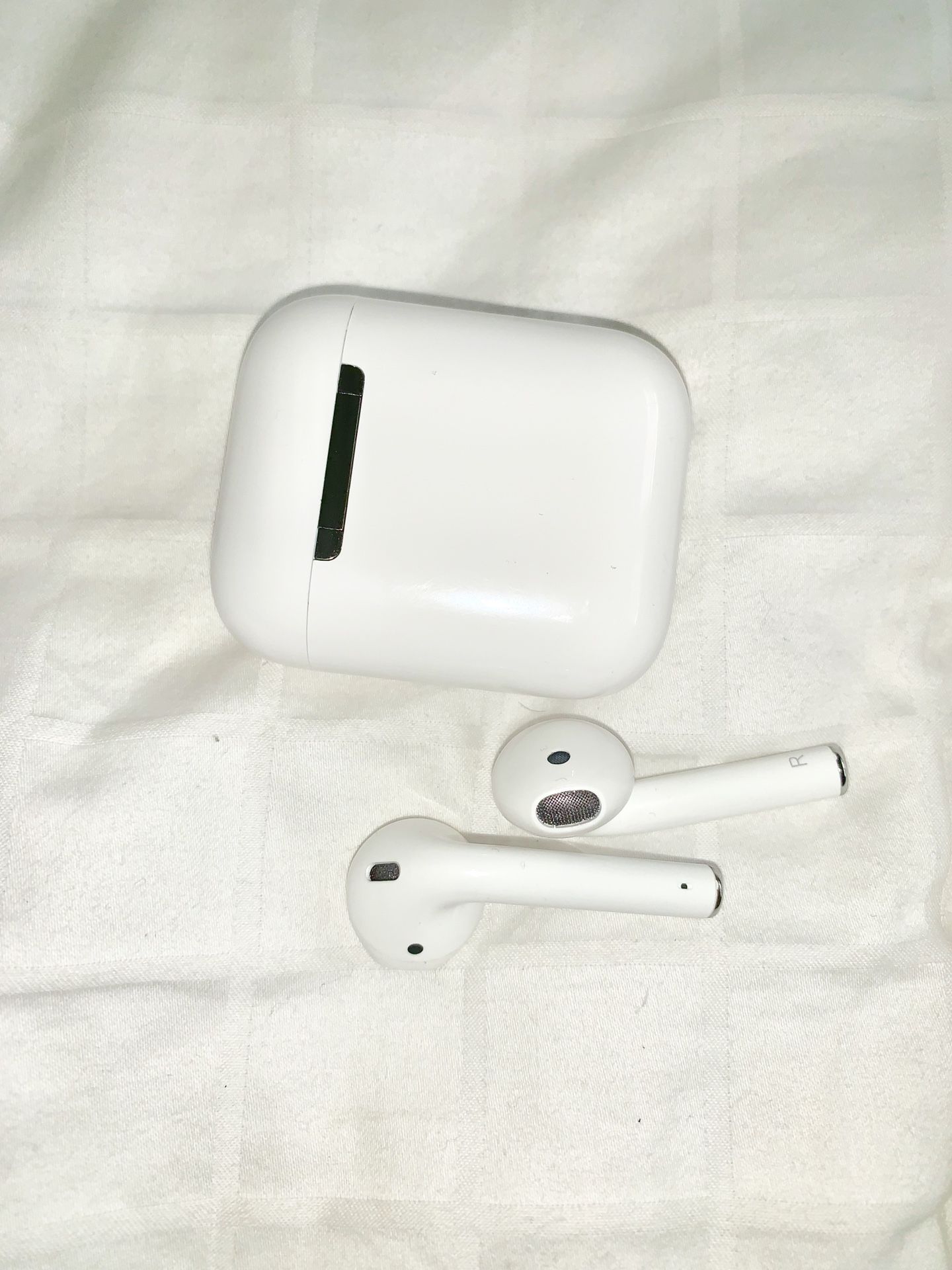 Air Pod EarBuds Compatible with Apple + Android device [Brand New ]