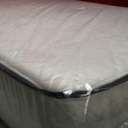 Queen Size Thick Pillow Top Bed Can Deliver 