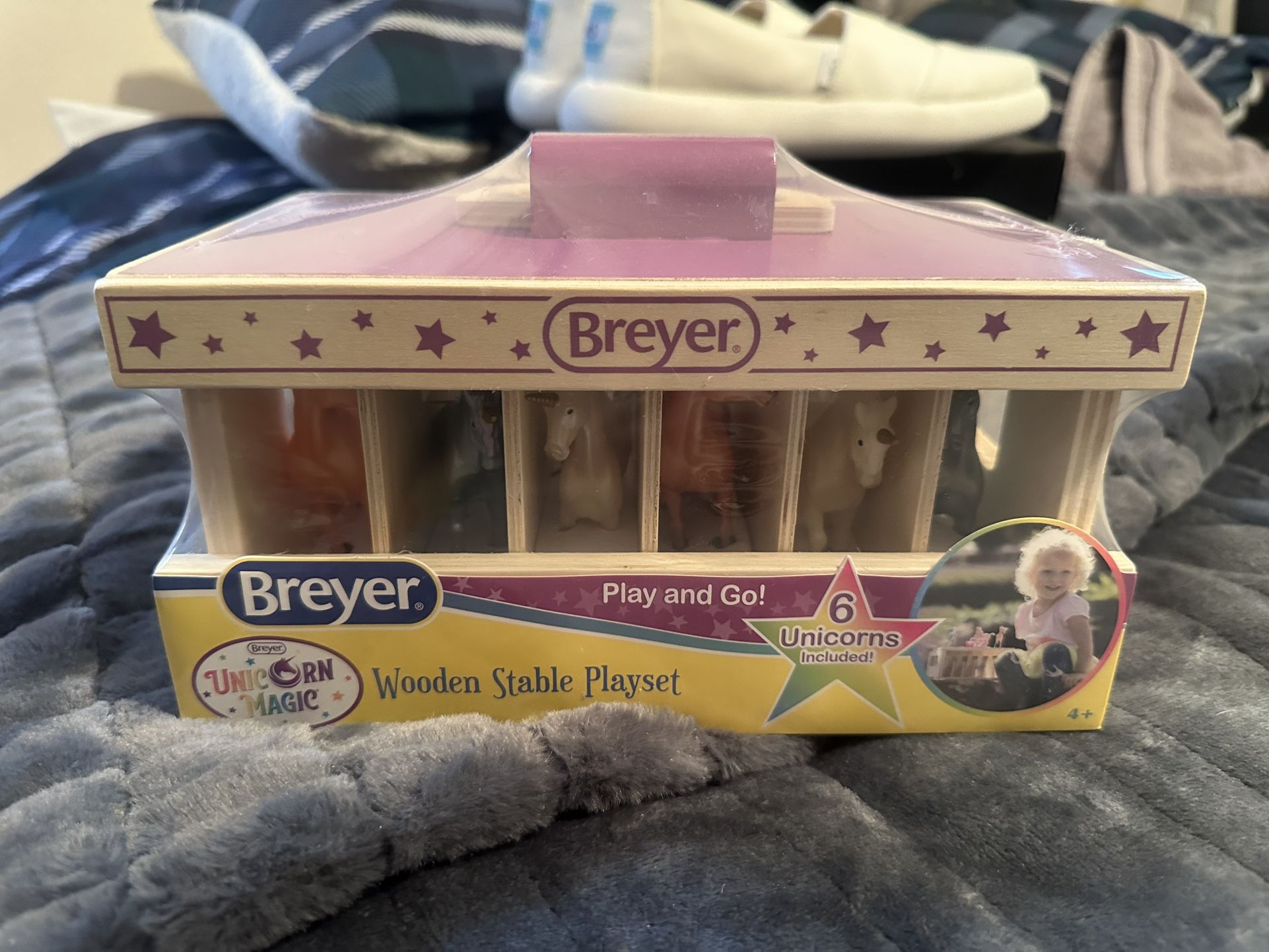 Breyer Unicorn Wooden Stable Set