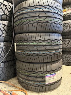 315/35R17 Toyo Tires Extensa HP 2
