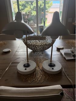 lamps with charging capabilities