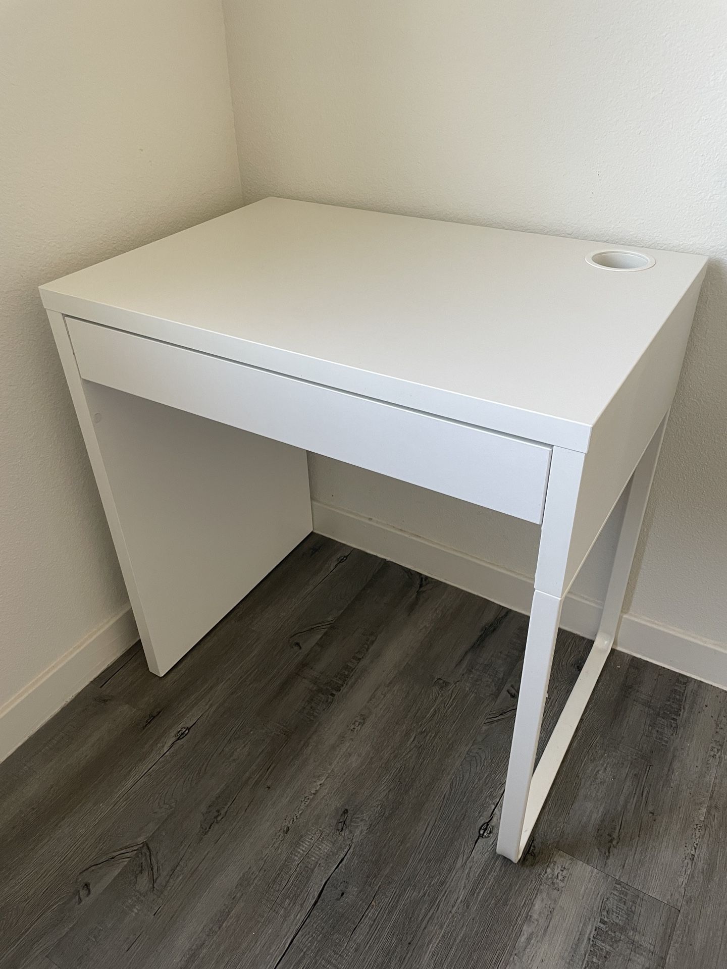 IKEA White Desk MICKE