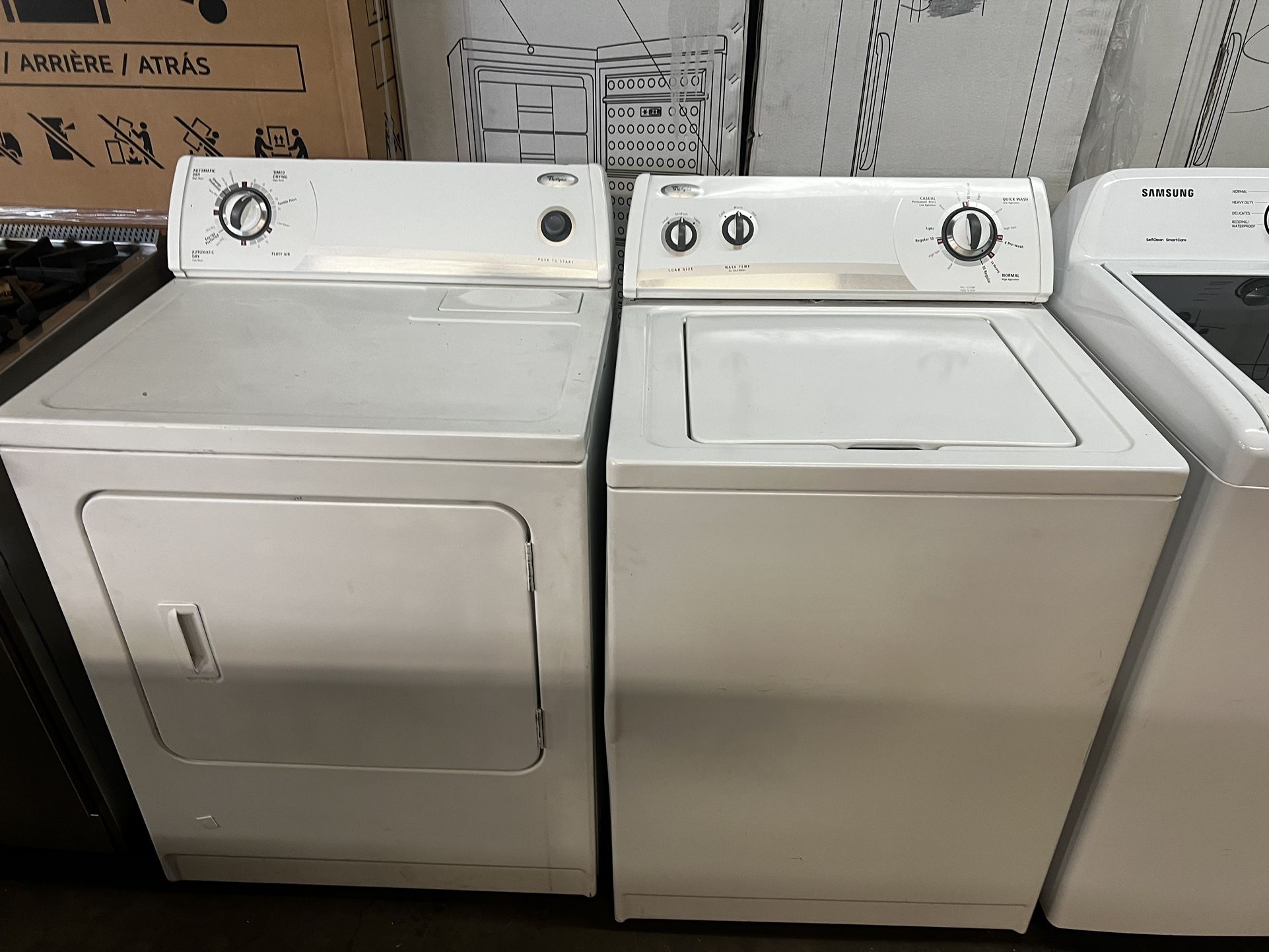Whirlpool Top Load Washer And Gas Dryer Set
