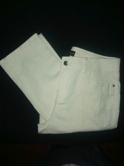 JEANS - White Sz 10 