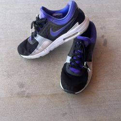 Nike Airmax Shoes Size 9.5