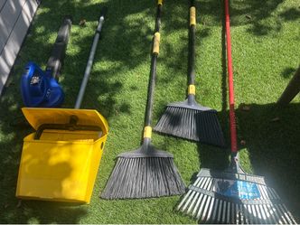 Yard Tools – Leaf Blower + Brooms & Rake