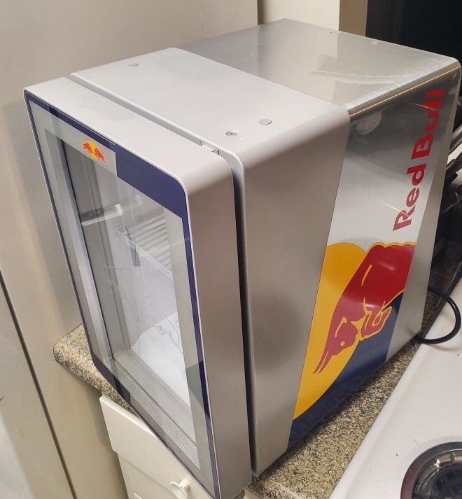冷蔵庫・冷凍庫 RED BULL LIGHTED COUNTER-TOP MINI FRIDGE Red Bull Counter Top Style Baby Cooler/Mini Fridge - WORKING