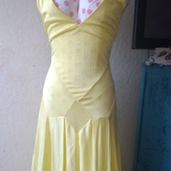 MODA International Victoria Secret Yellow Summer Dress SIZE: S