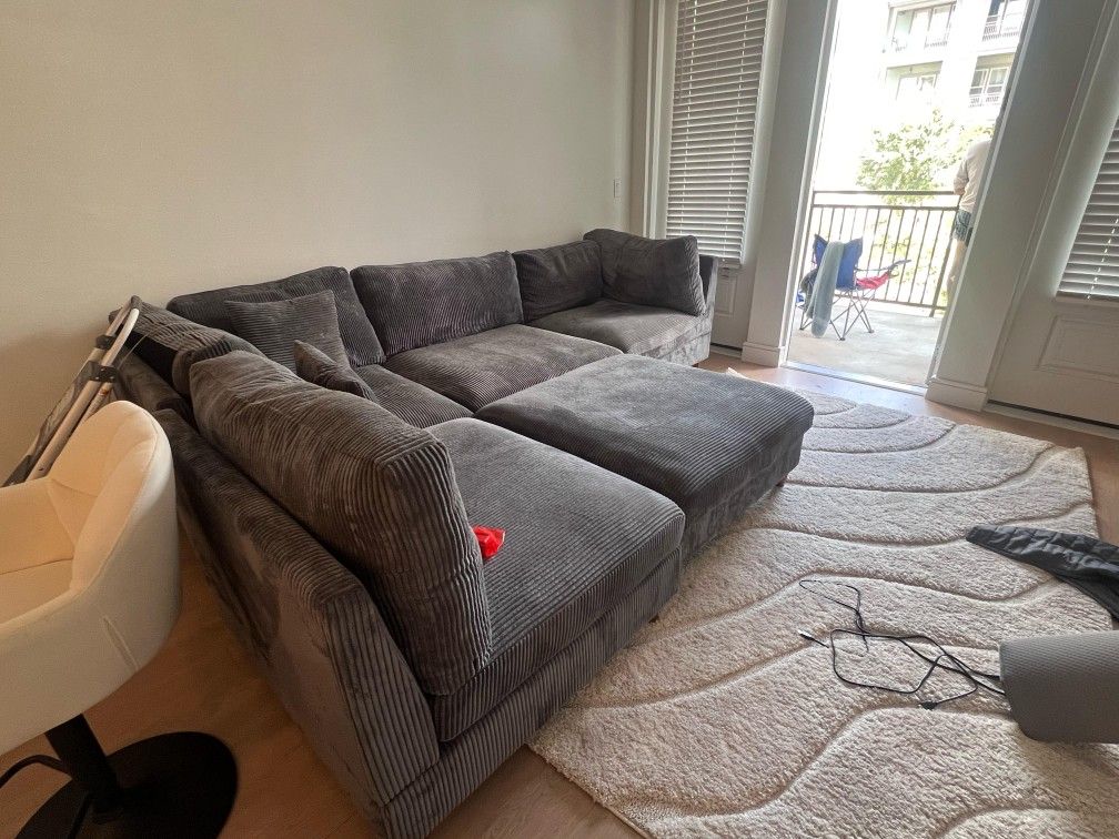 Extra large size 4 piece sectional sofa + ottoman