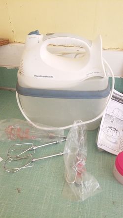 Hamilton hand mixer