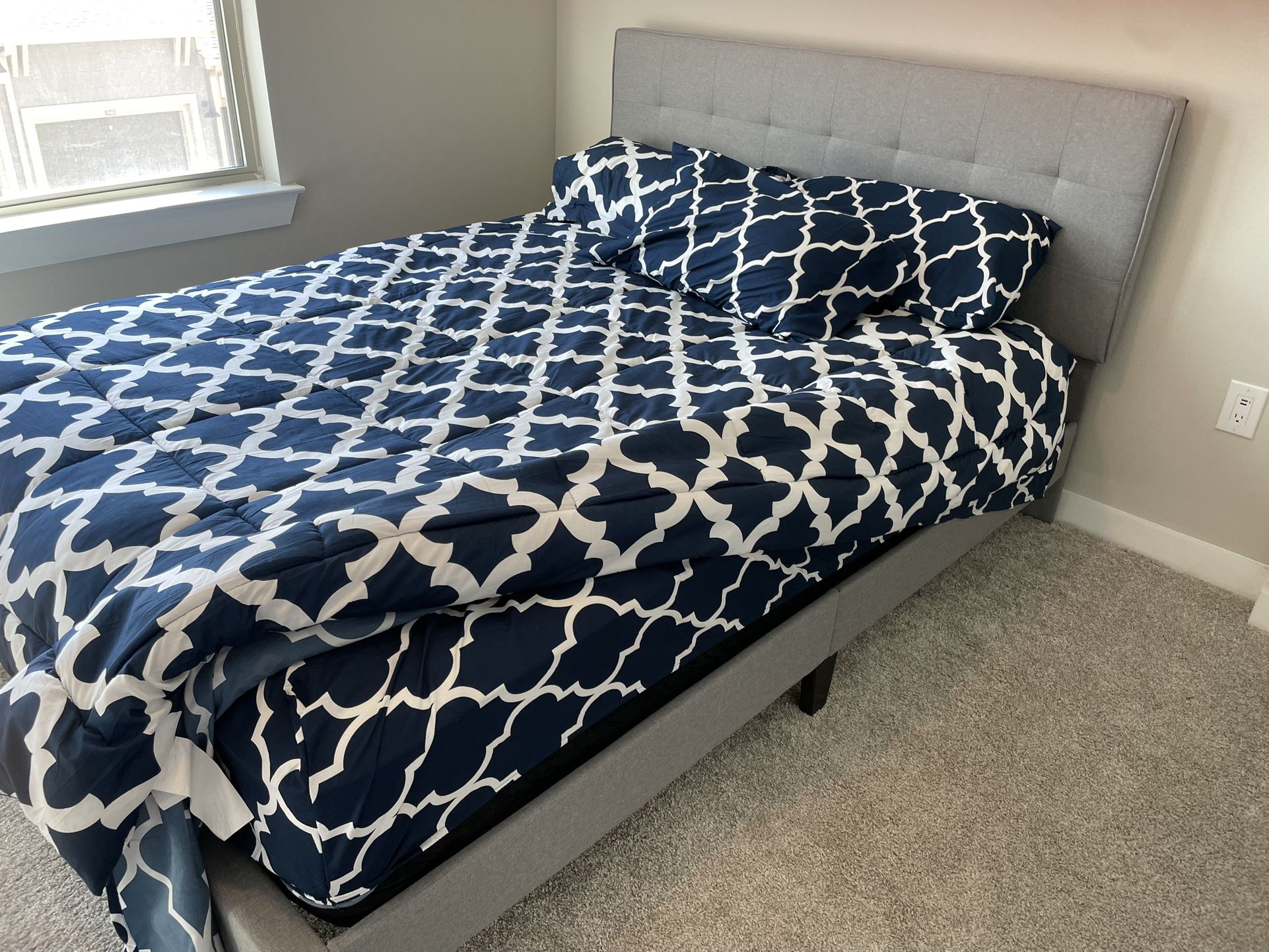 Queen Bed & Frame Barely Used $REDUCED
