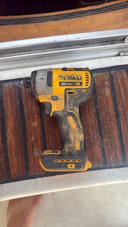DEWALT 20V MAX XR Brushless 1/4” Impact Driver