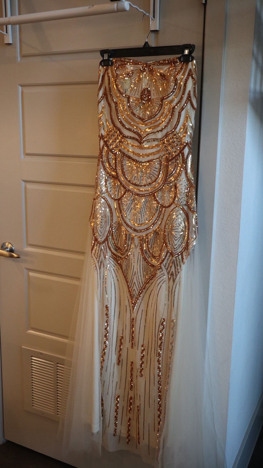  Women's Sequin Strapless Sweetheart Mesh Lace up Dress . M Size  (Gold ) - Never Worn  