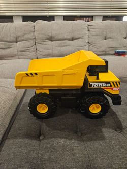 Tonka 952 Dump Truck Large Yellow & Black Construction Toy – Excellent Condition